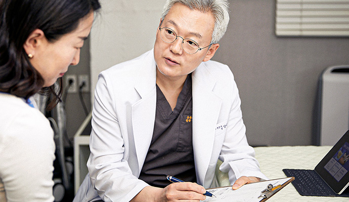 Specialist-led care from diagnosis through follow-up